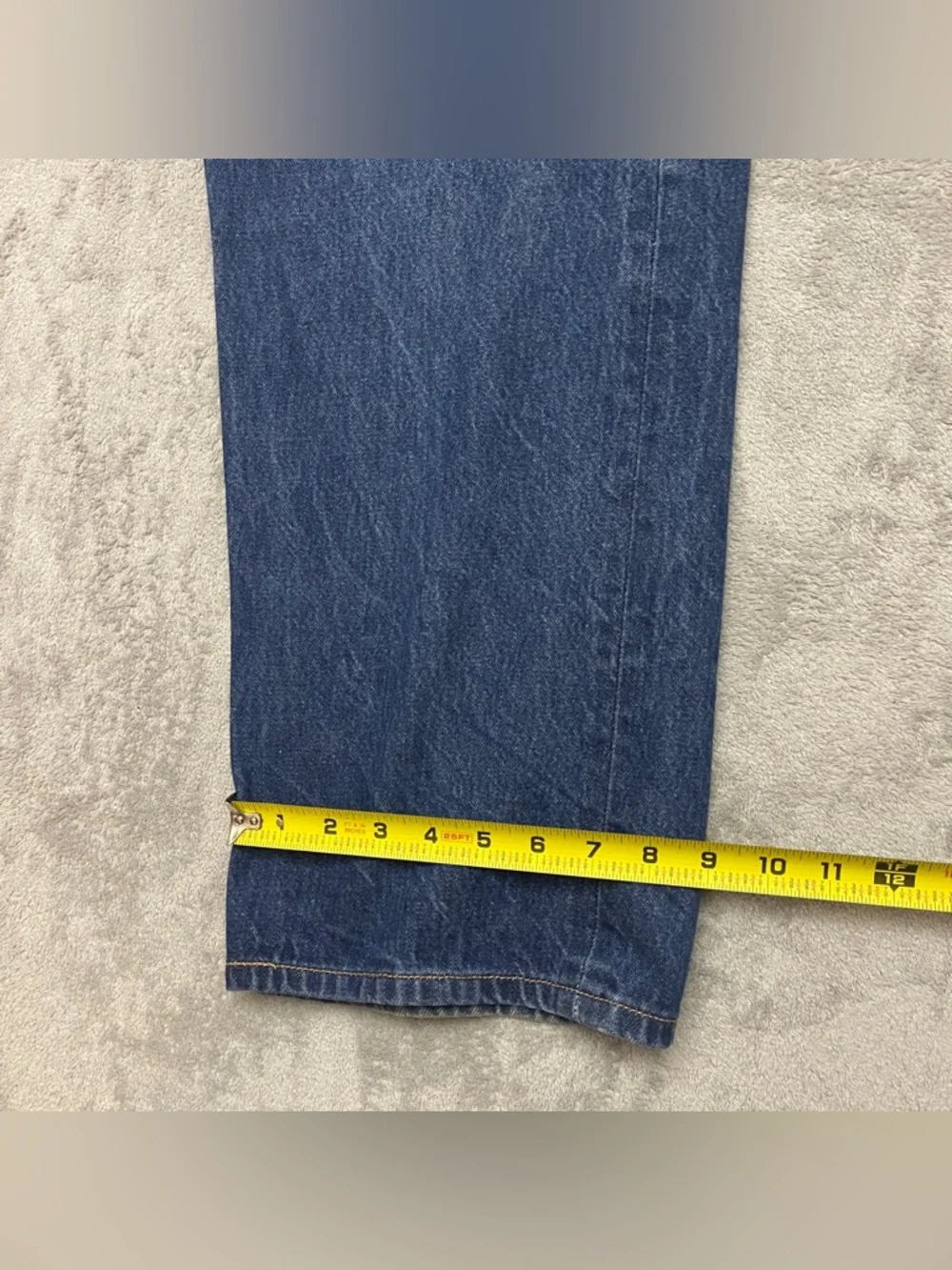 Levis 501 Jeans Mens 44x32 Blue Denim Straight Leg Button Fly cotton Tag